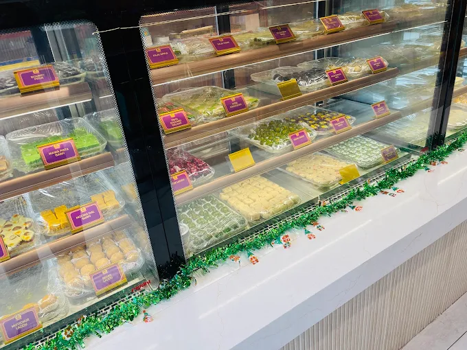 Best Raksha Bandhan Sweets and Mithai Gift Ideas in Canada for 2026